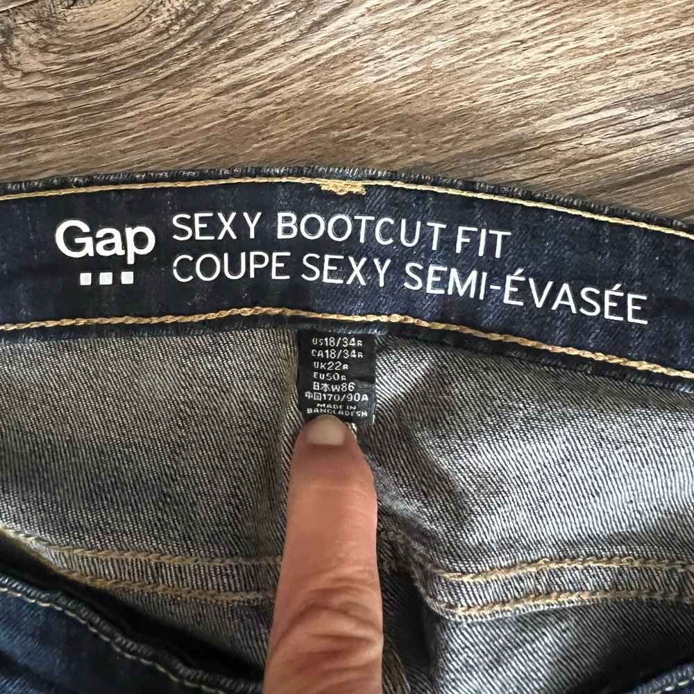 Gap Sexy Bootcut Fit Dark Indigo Jeans Mid Rise Casual Womens Size 18/34 - Picture 5 of 8